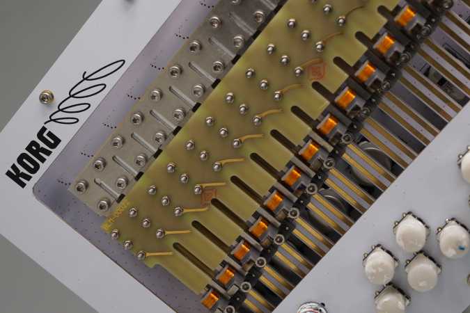 Pop-Up Radio: KORG Berlin: Instruments beyond electronics